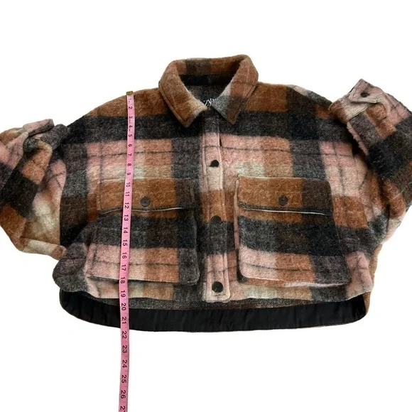Zara Plaid Wool Blend Cropped Shacket - Picture 6 of 9